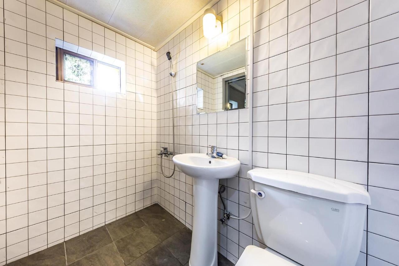 Motel In Sinchon Goguma Seoul