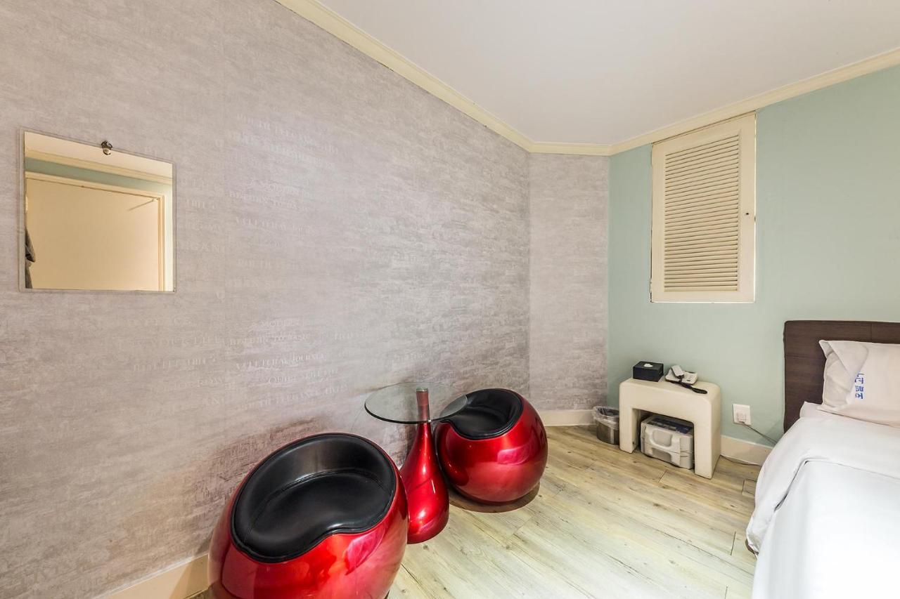 Motel In Sinchon Goguma Seoul